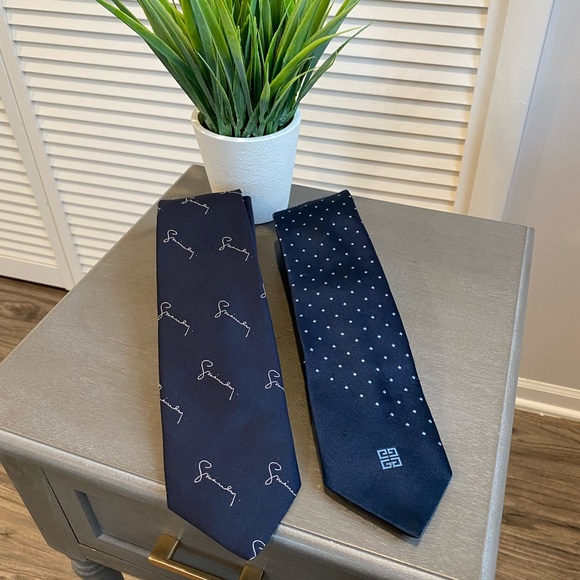 Vintage Givenchy Navy Blue Tie Lot - Picture 1 of 8